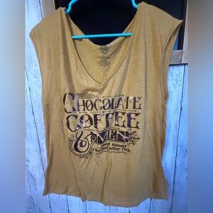 Universal Studios Orlando Toothsome Chocolate Coffee & Men T shirt Sz L V Neck